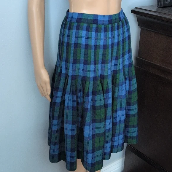 Vintage ALJEAN Canada 100% Wool Plaid Pleated Skirt Fits Size XXS - Picture 4 of 14
